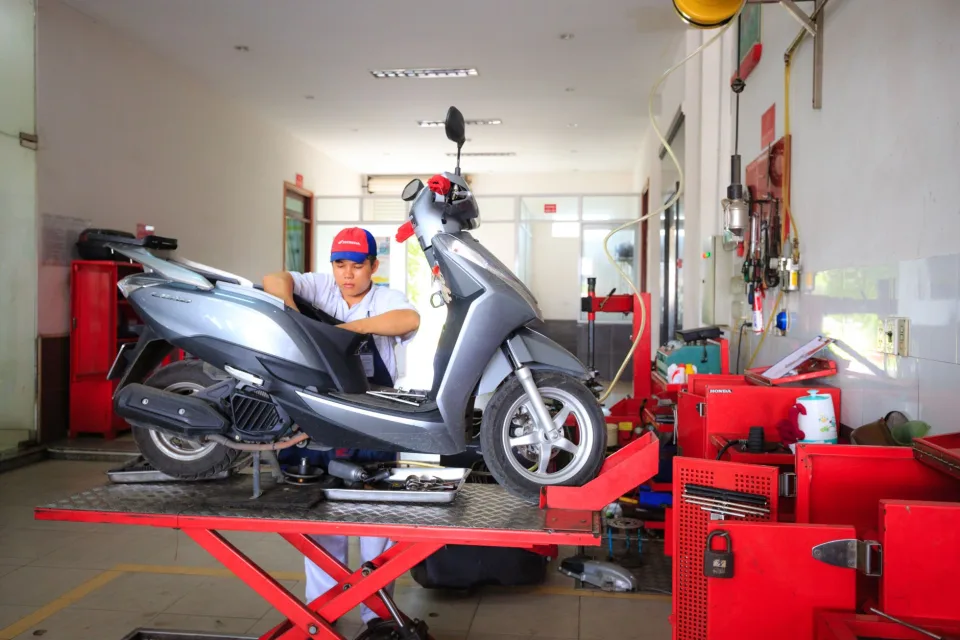 Sửa điều hoà ô tô